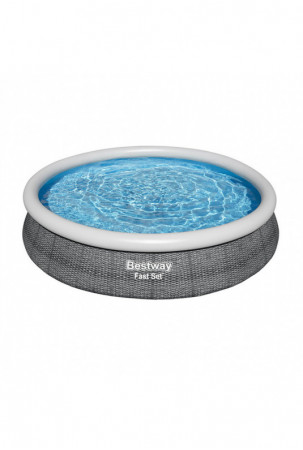 Pripučiamas baseinas...