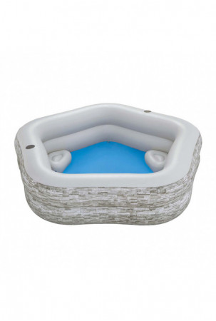 Pripučiamas baseinas...