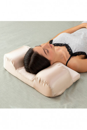 Kaklo pagalvė nuo raukšlių...