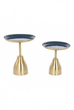 Dviejų staliukų rinkinys...