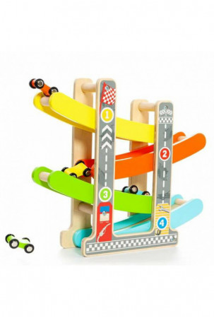 Medinė trasa su rampomis...