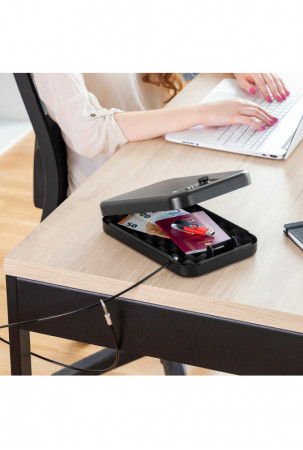 Nešiojamas seifas su...