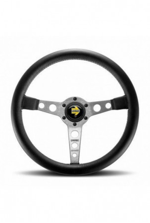 Lenktynių vairas Momo...