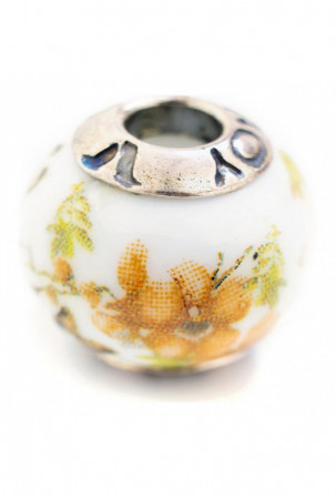 Moteriški karoliukai...