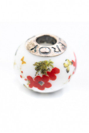 Moteriški karoliukai...