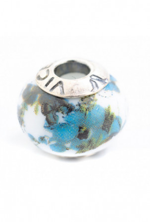 Moteriški karoliukai...