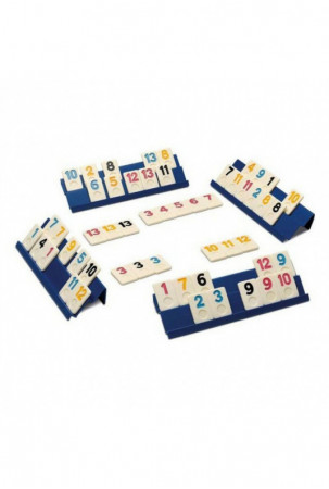 Stalo žaidimas Rummi...