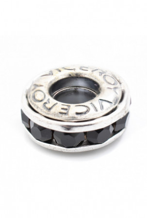 Moteriški karoliukai...