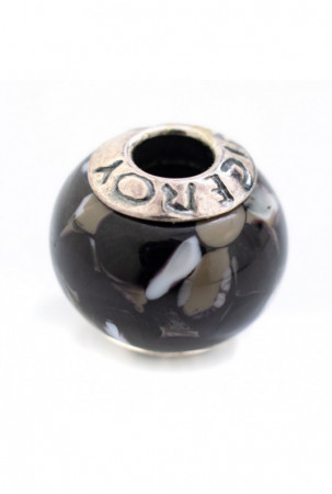 Moteriški karoliukai...