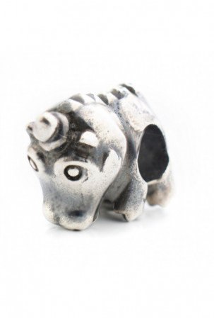 Moteriški karoliukai...