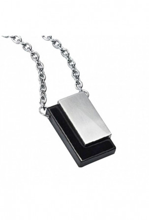 Moteriškas pakabukas...