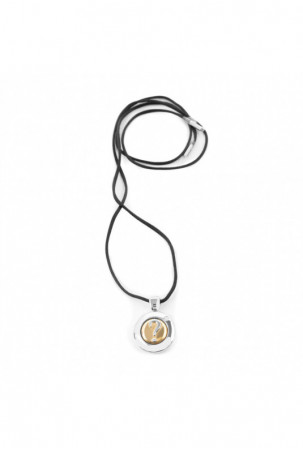 Moteriškas pakabukas...