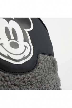 Kelionių reikmenų dėžutė...