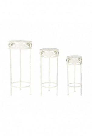 Trijų staliukų rinkinys...