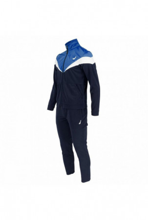 Sportinis kostiumas...