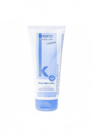 Maitinanti plaukų kaukė...