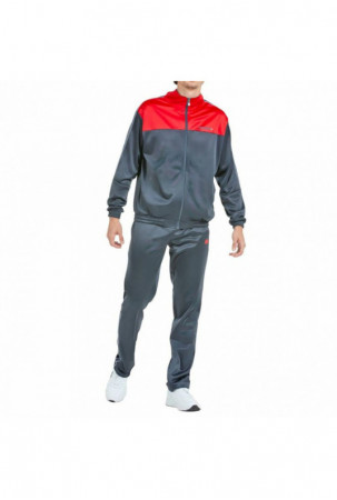 Sportinis kostiumas...