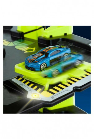 Mašinų parkas su Mašinomis...