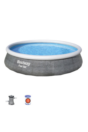 Pripučiamas baseinas...